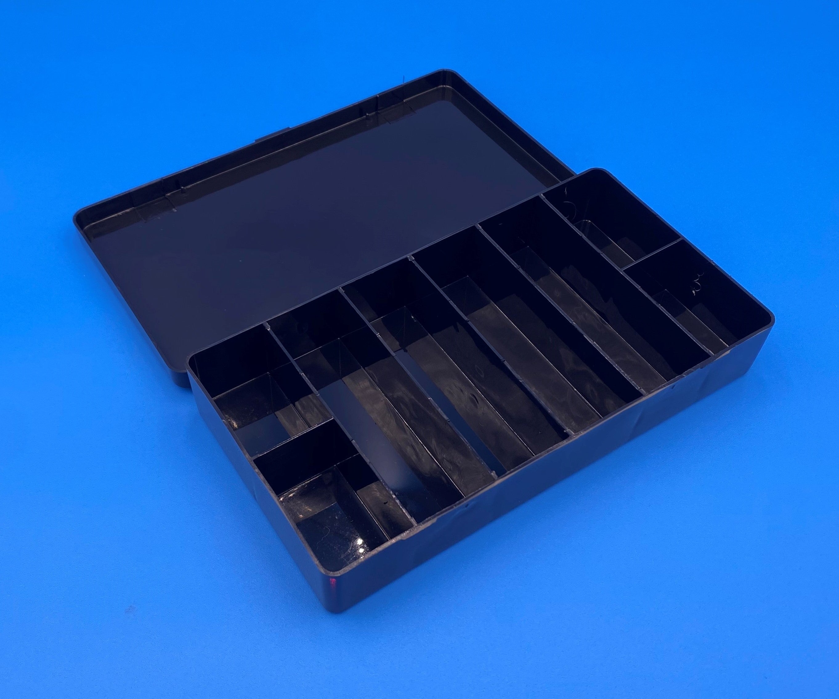 D26 Case, 8 Bays, Black Conductive Polymer (carton of 76 ea)