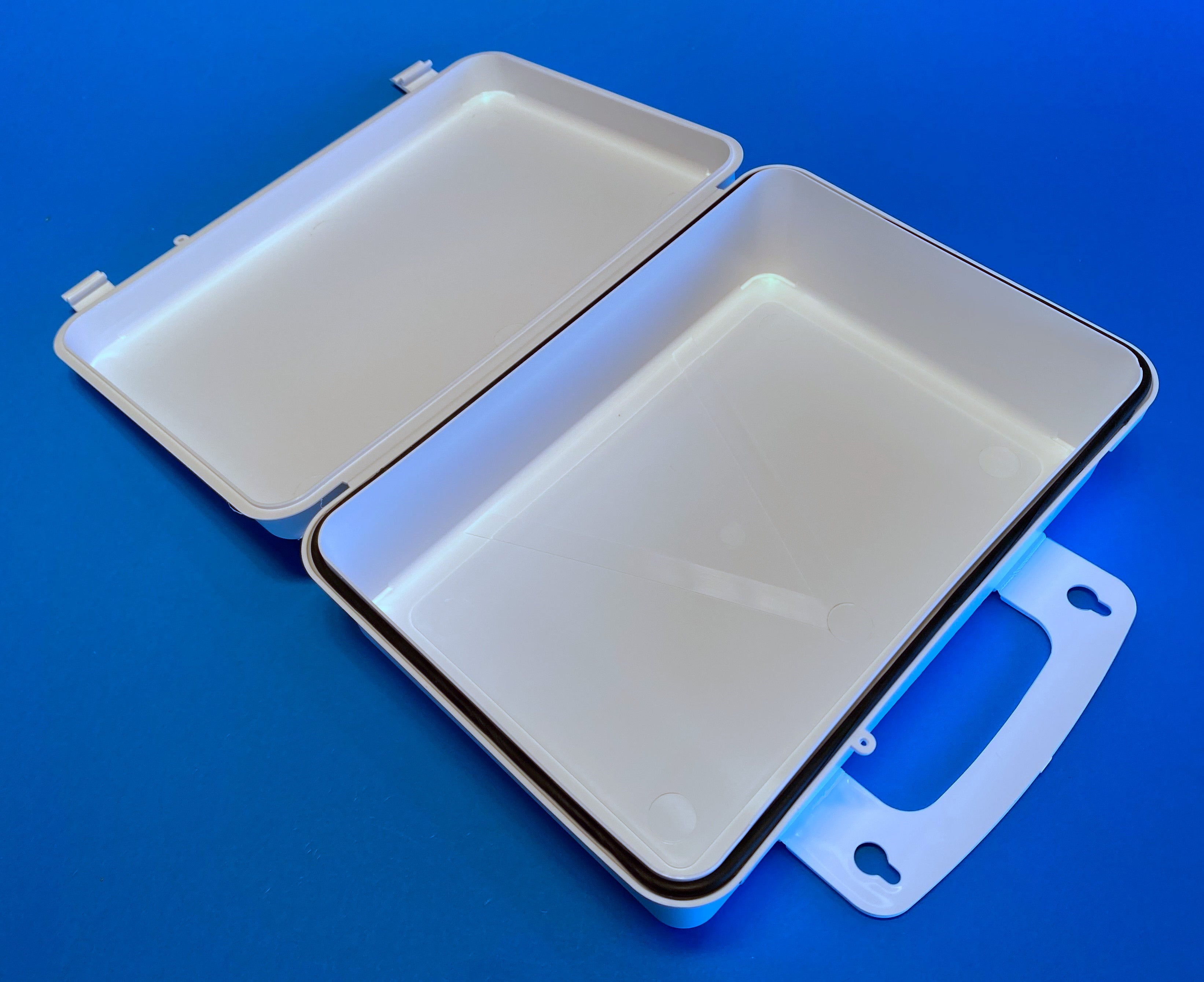 S16G case, open
