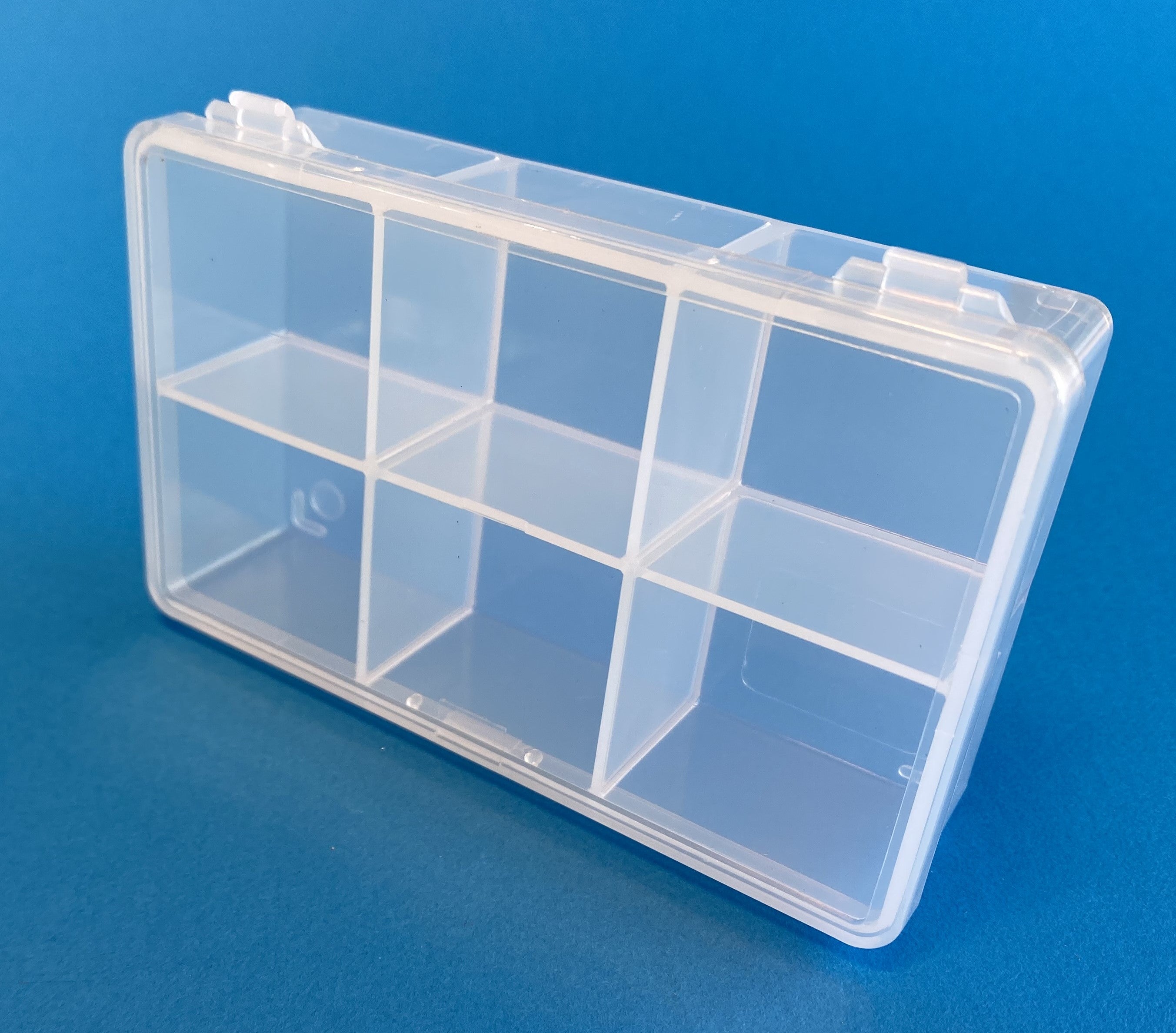 D23 Case, 6 Bays, Clarified Polypropylene (carton of 108 ea)