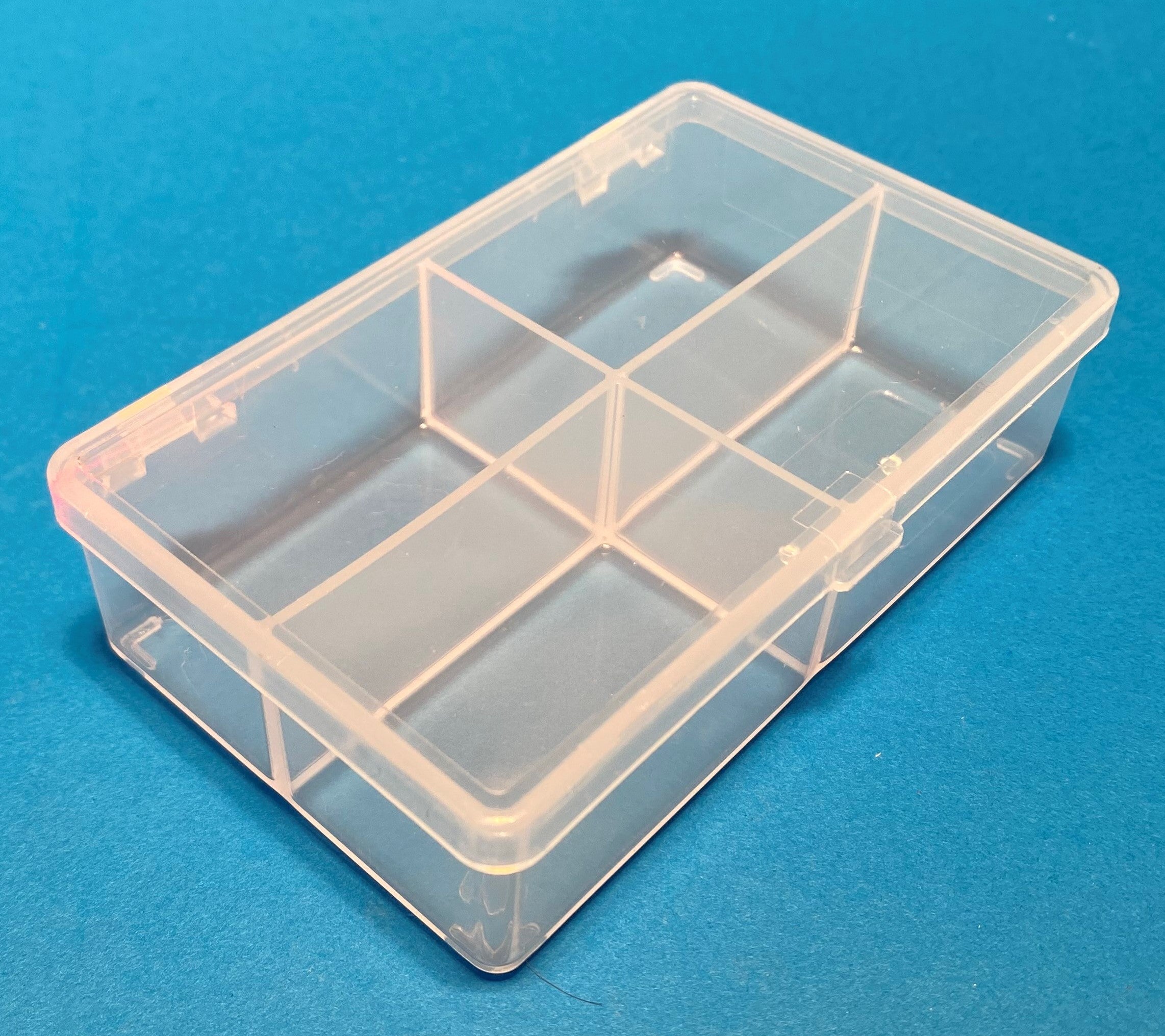 D23 Case, 4 Bays, Clarified Polypropylene (carton of 108 ea)