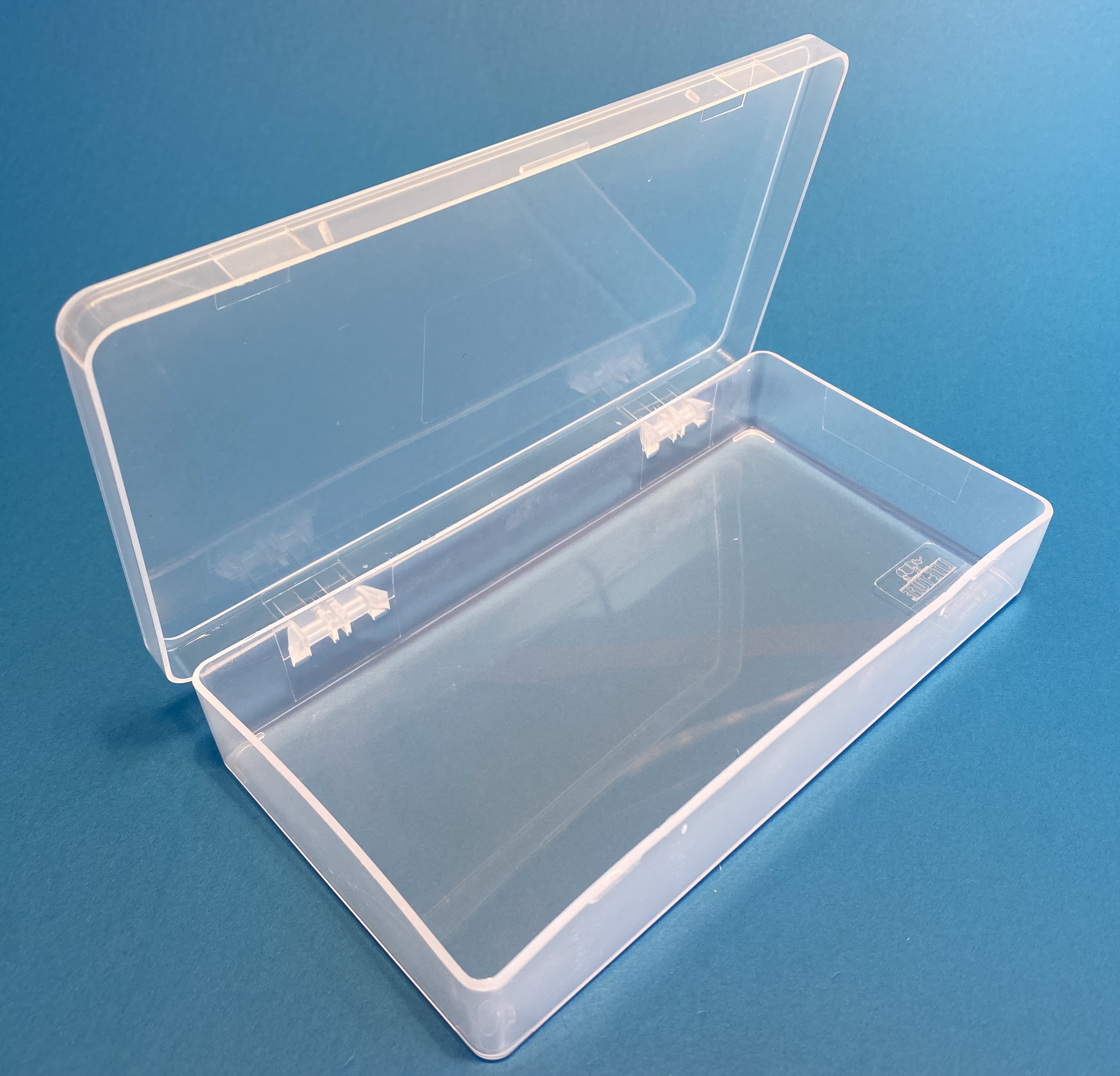 D26 Case, 1 Bay, molded in clear polypropylene, open