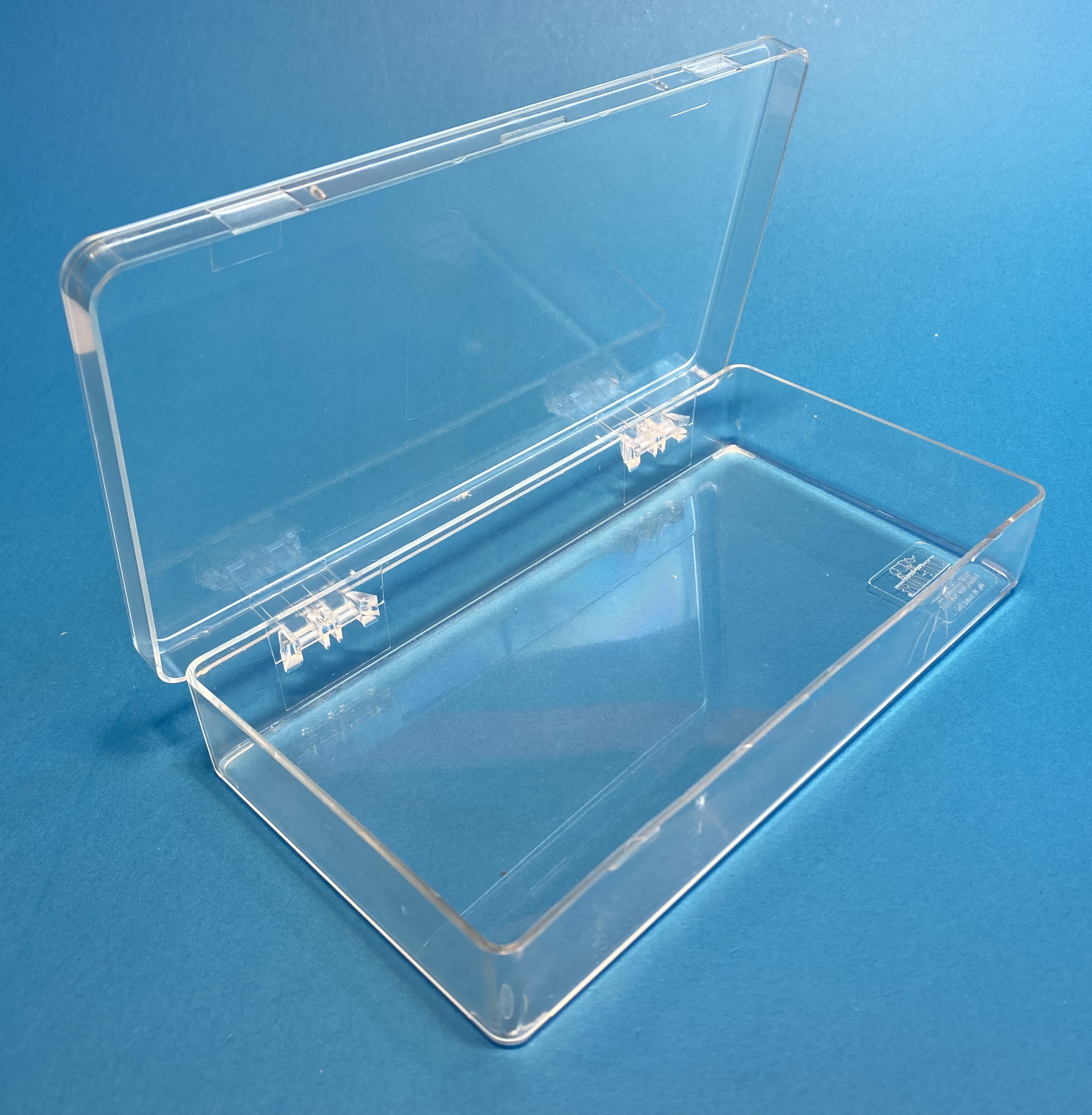 D26 Case, 1 Bay, molded in clear polypropylene, open