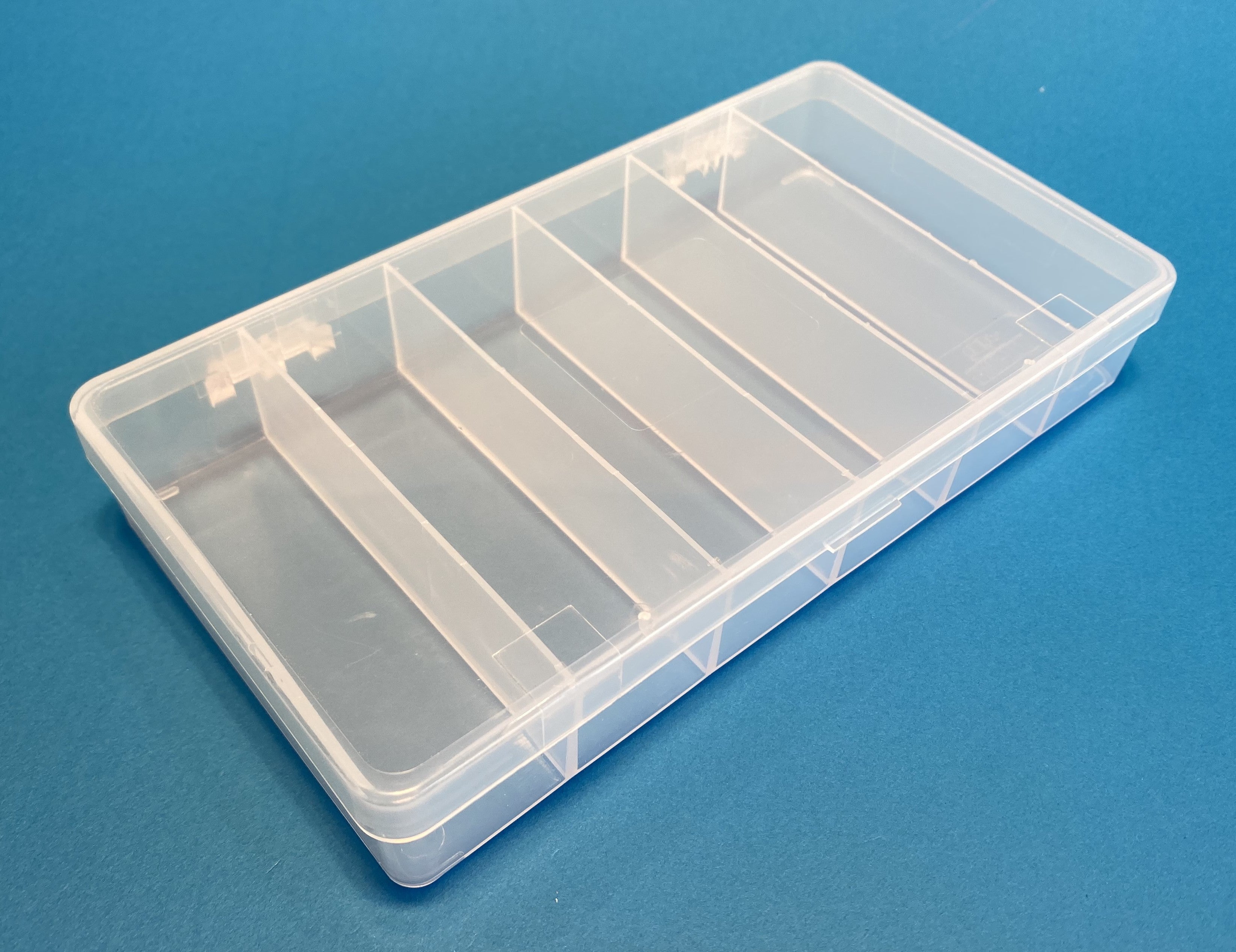 D26 Case, 6 Bays, Clarified Polypropylene (carton of 76 ea)