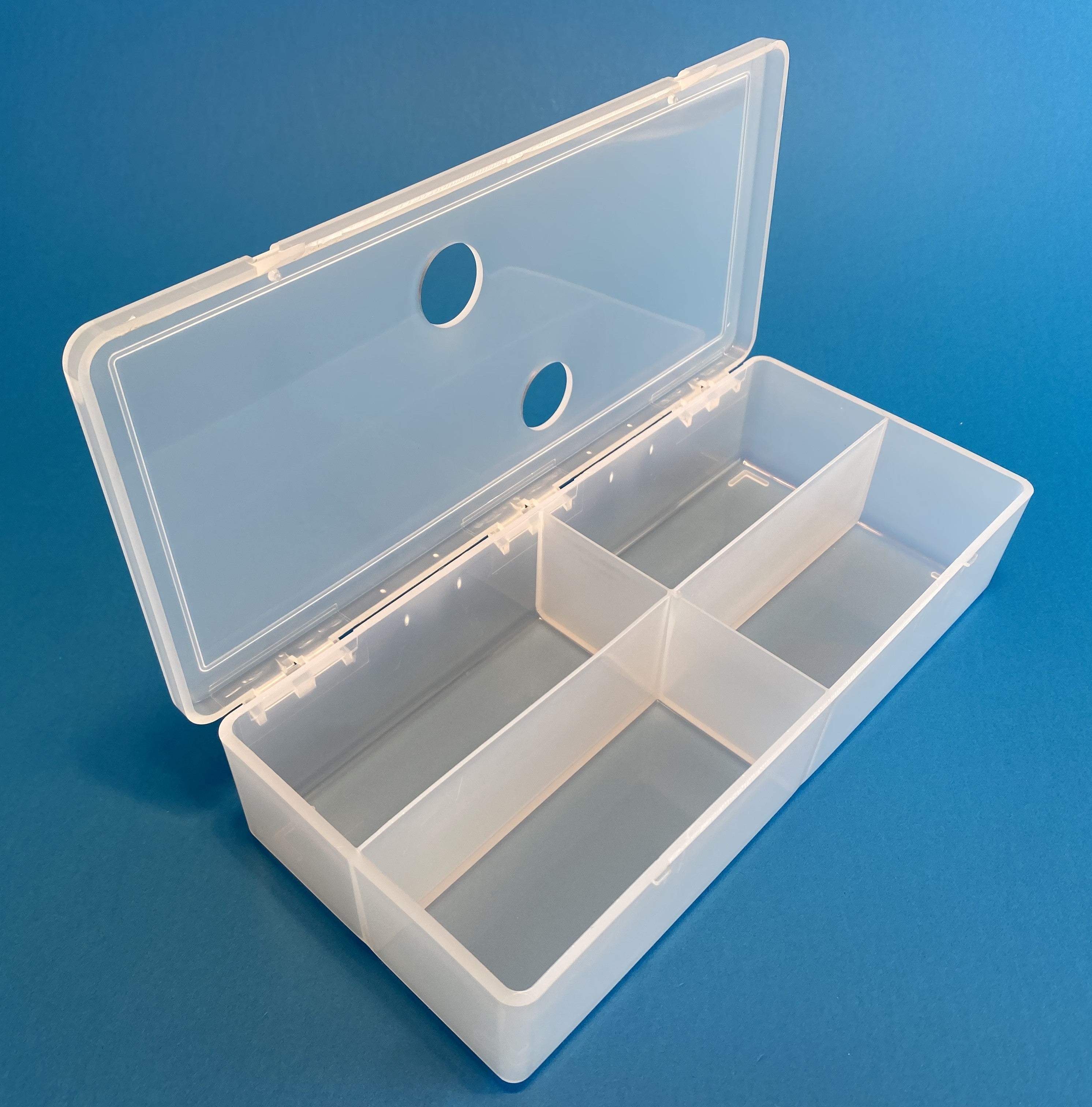 D54 case, 4 bays, with two finger holes in lid, molded in clear polypropylene, open