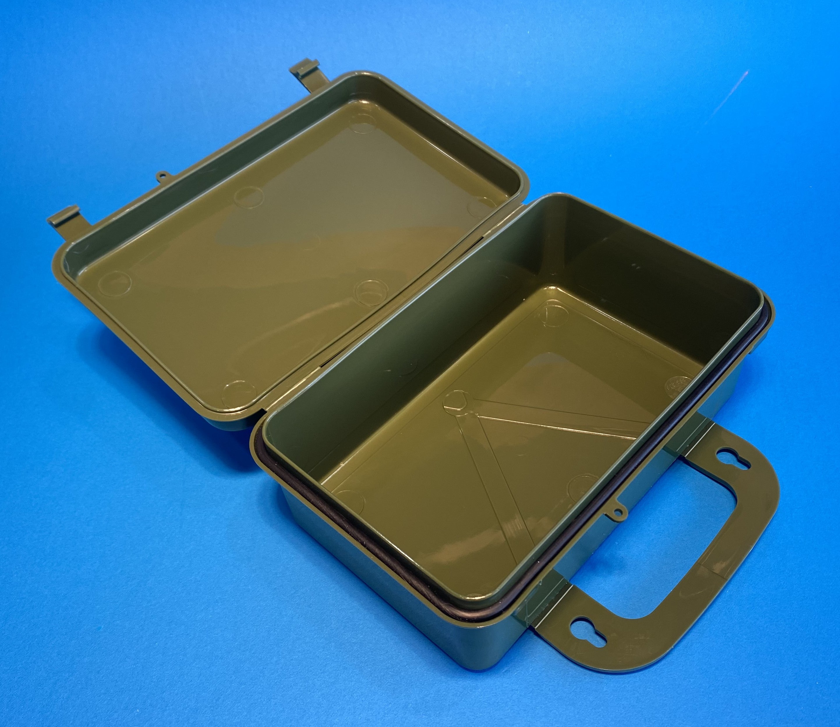 S10G case in olive drab color polypropylene, open