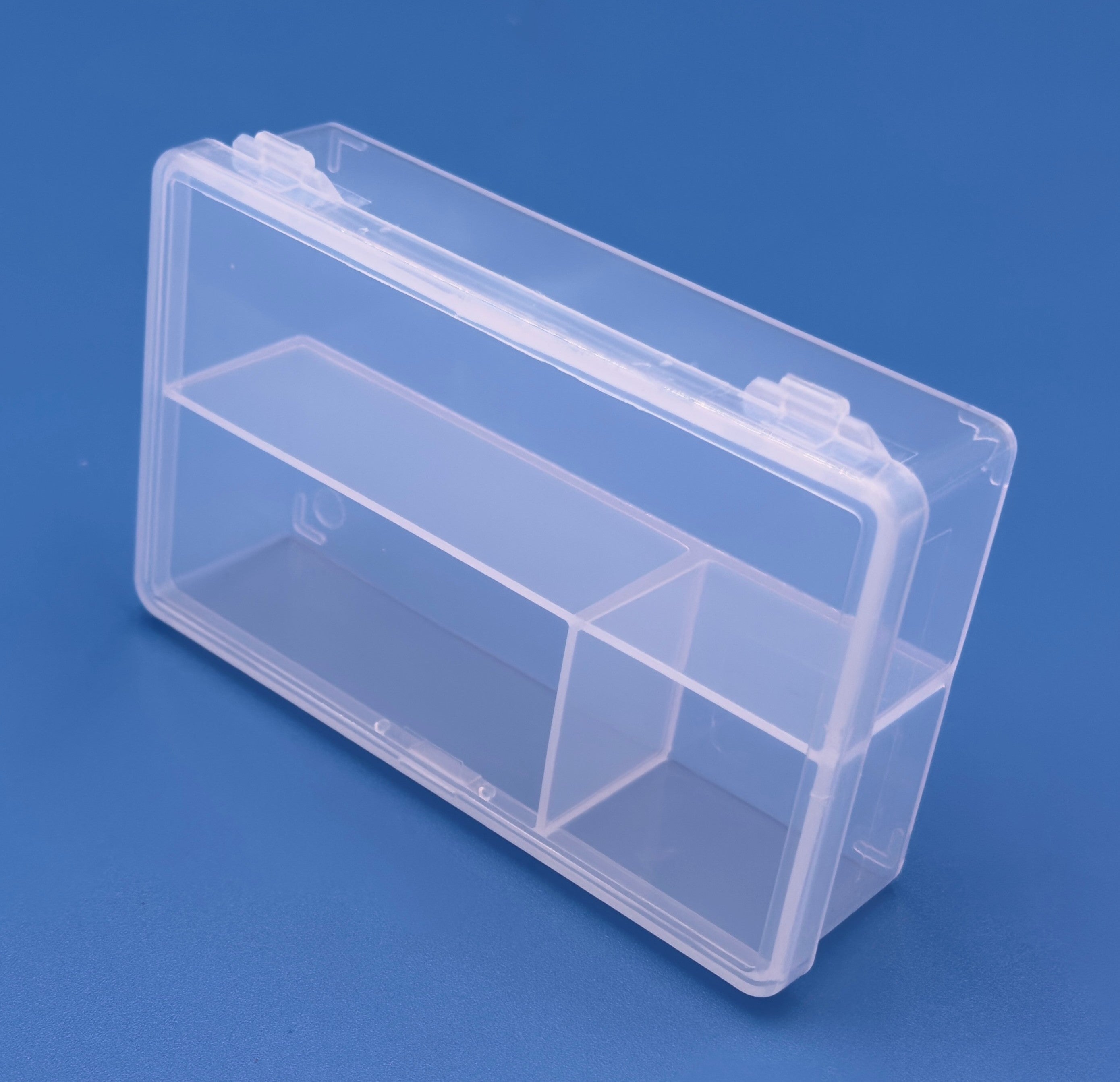 D23 Case, 3 Bays, Clarified Polypropylene (carton of 108 ea)