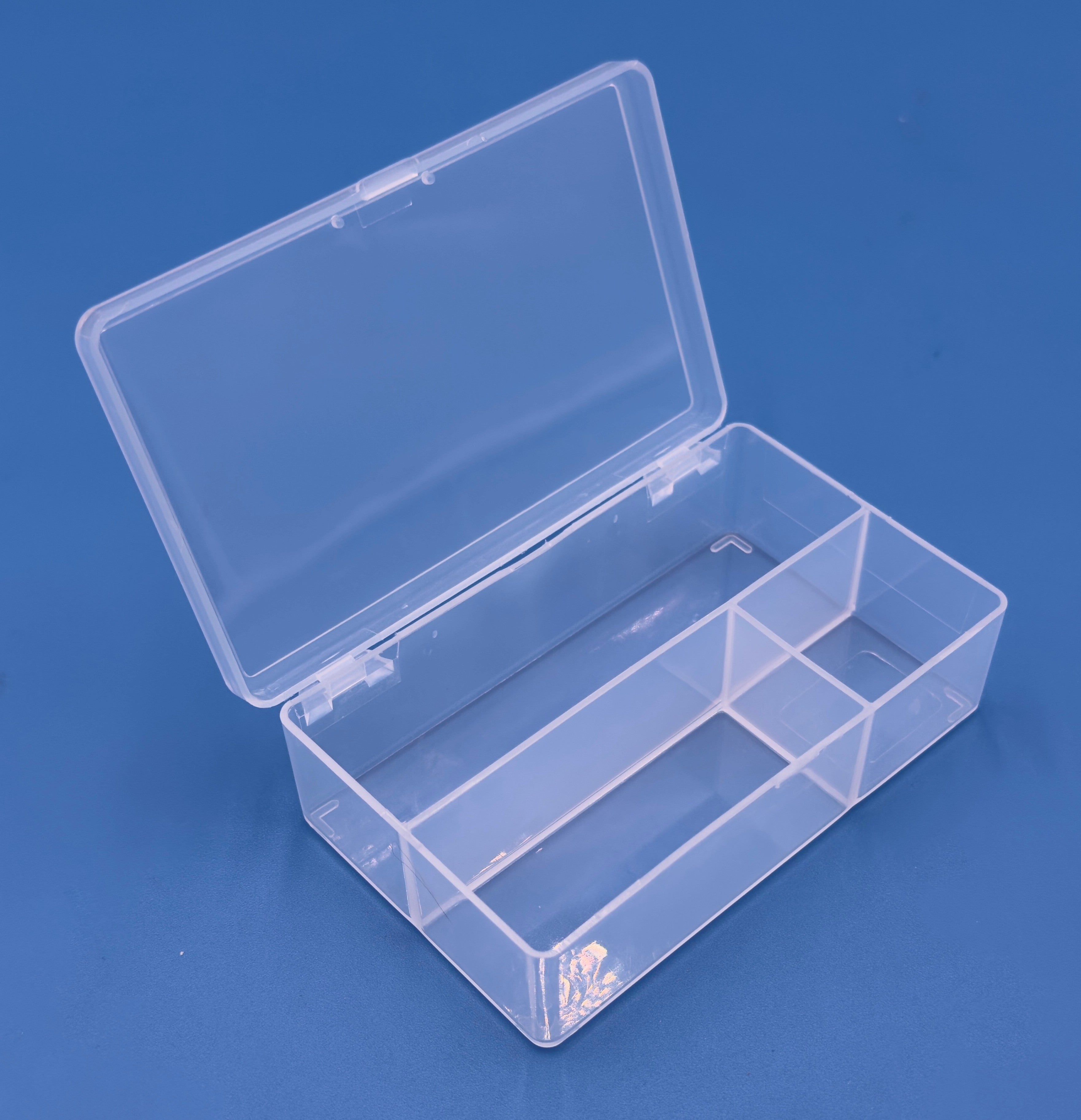 D23 Case, 3 Bays, Clarified Polypropylene (carton of 108 ea)