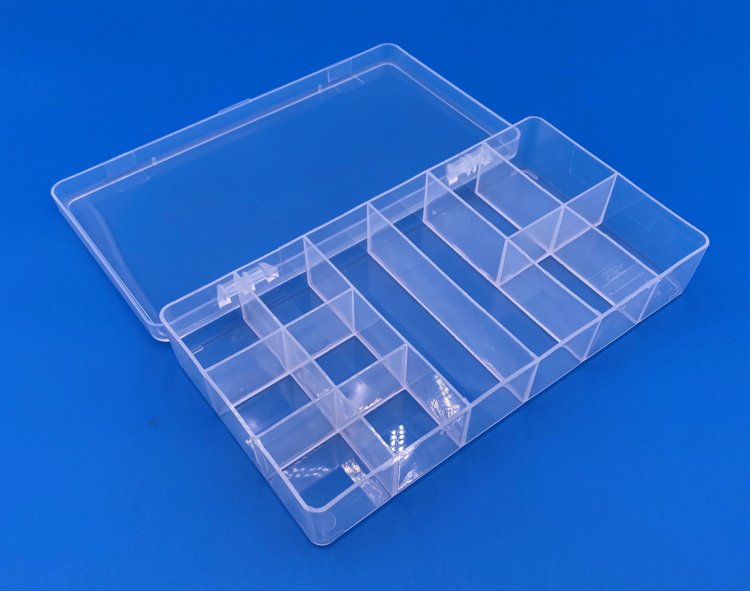 D26 Case, 12 Bays Config 2, Clarified Polypropylene (carton of 76 ea)